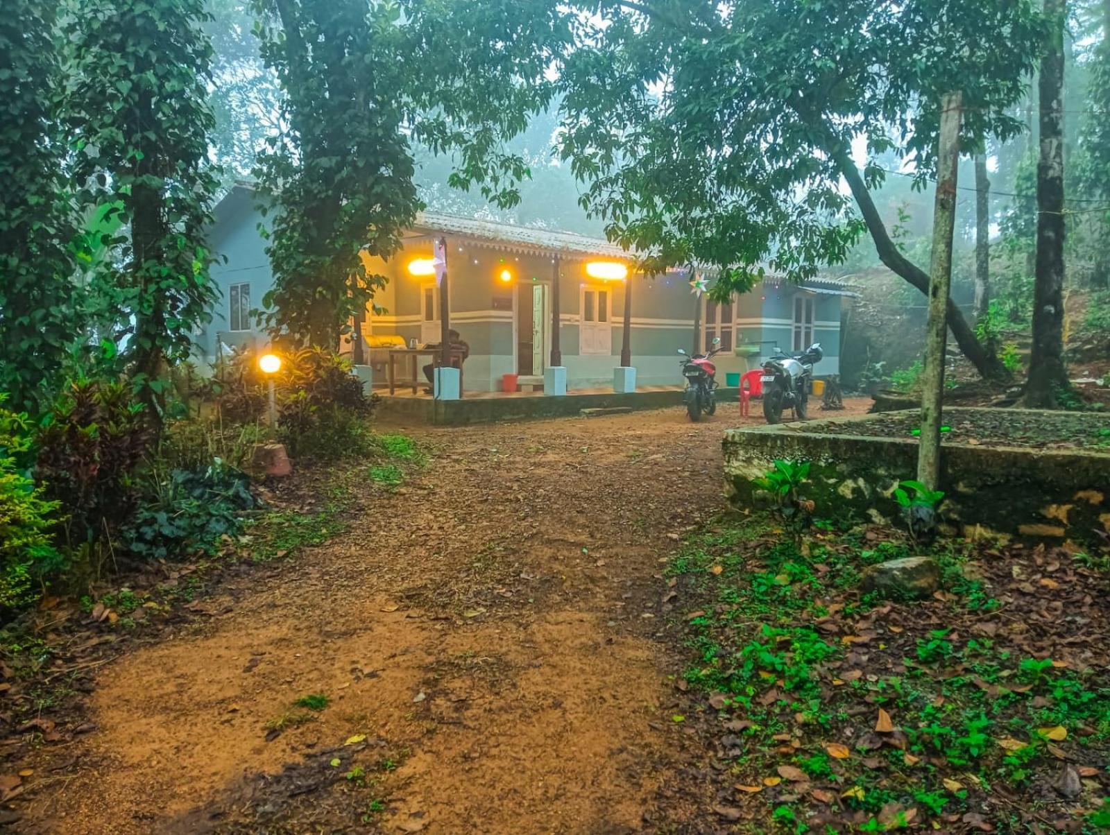 Tharayil Farm Stay วากามอน ภายนอก รูปภาพ