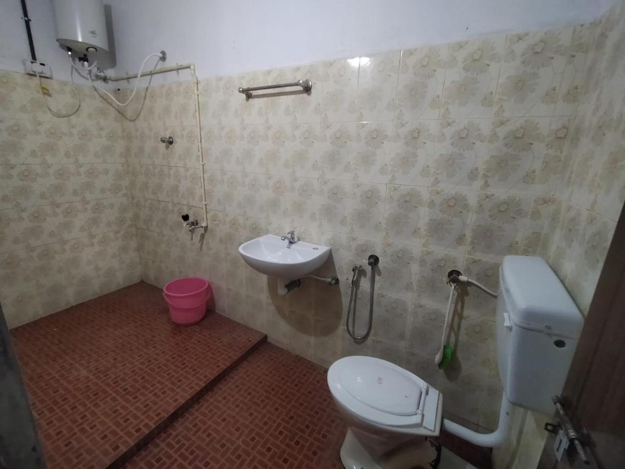 Tharayil Farm Stay วากามอน ภายนอก รูปภาพ