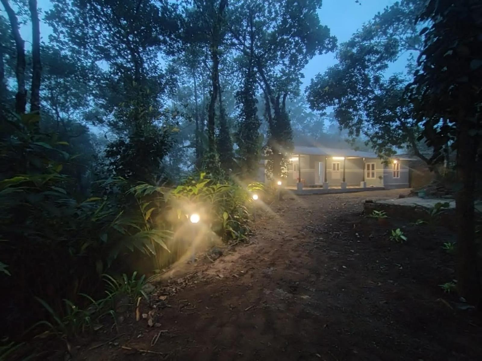 Tharayil Farm Stay วากามอน ภายนอก รูปภาพ