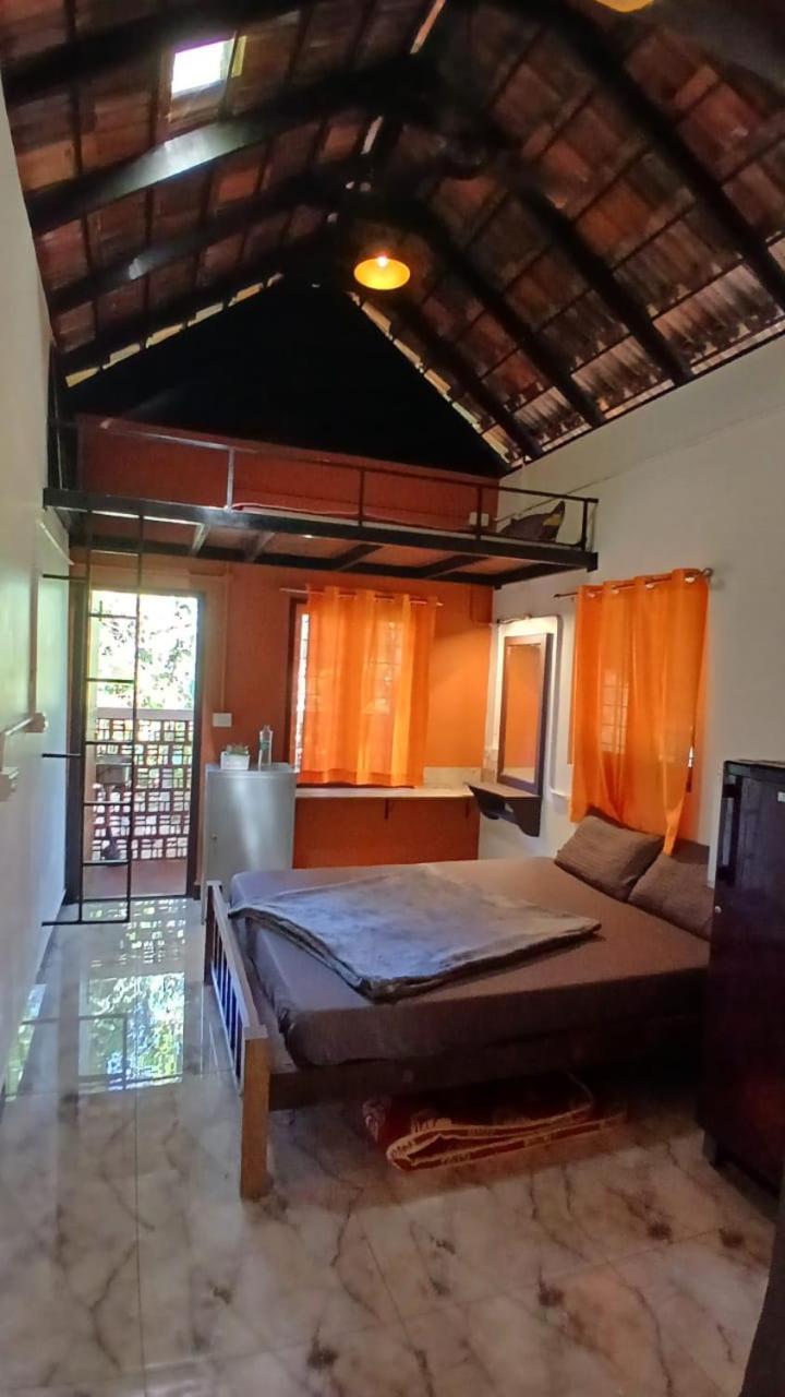 Tharayil Farm Stay วากามอน ภายนอก รูปภาพ