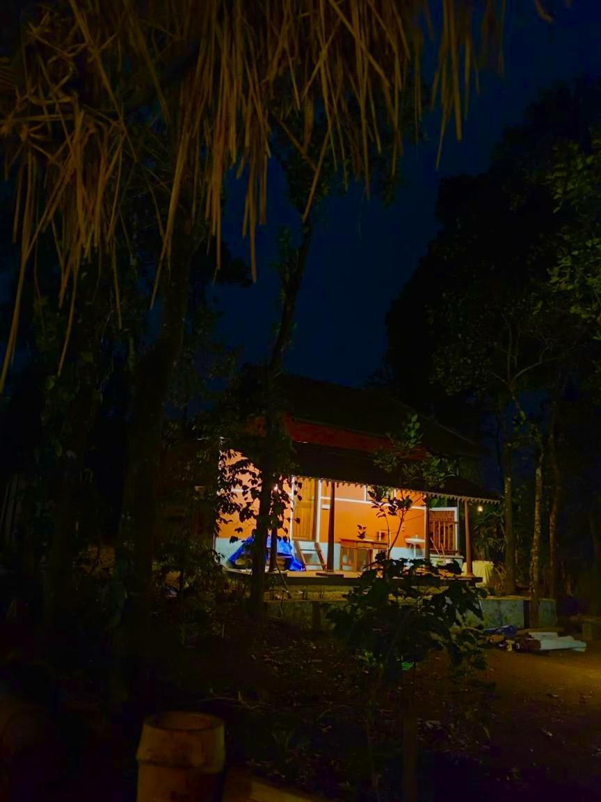 Tharayil Farm Stay วากามอน ภายนอก รูปภาพ