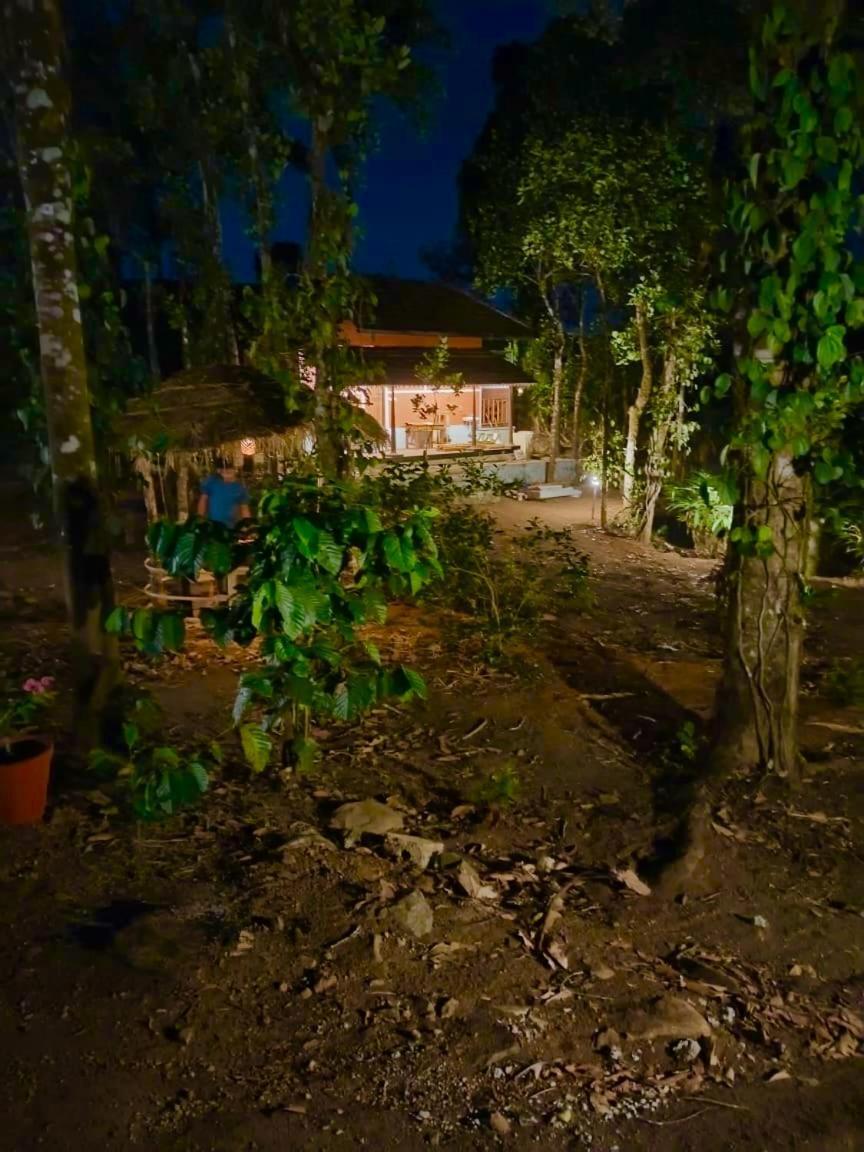 Tharayil Farm Stay วากามอน ภายนอก รูปภาพ